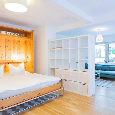 Lieblingsort Froehlichkeit * Timmendorfer Strand